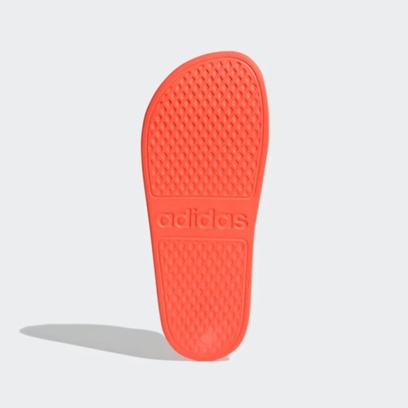 New adidas Adilette Aqua Slides Women's Red​ - Picture 3 of 9